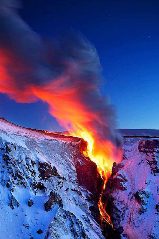 Volcano,-Iceland_hamazight-Thafsouth_Eliane_Torino